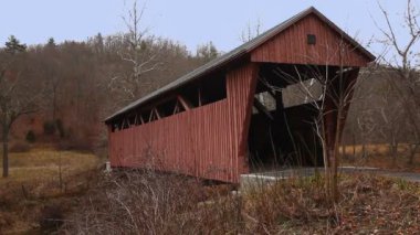 Amerika Birleşik Devletleri, Batı Virginia 'daki Hokes Mill Kapalı Köprüsü