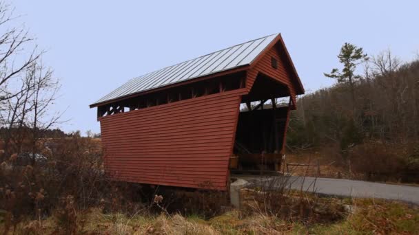 Laurel Creek Täckt Bro West Virginia Usa — Stockvideo