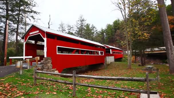 Vista East West Paden Covered Bridges Pennsylvania Estados Unidos — Vídeos de Stock