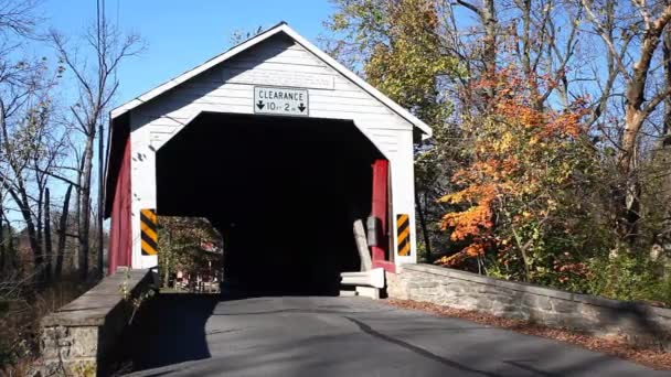 Hessenplug Covered Bridge Pennsylvania Estados Unidos — Vídeo de stock