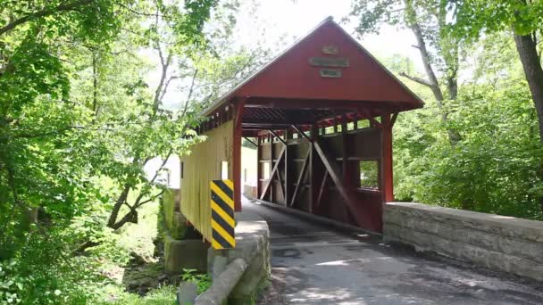 Jacksons Mill Covered Bridge Condado Washington Pennsylvania Estados Unidos — Vídeo de stock