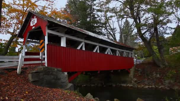 Vista Shaffers Covered Bridge Pennsylvania Stati Uniti — Video Stock