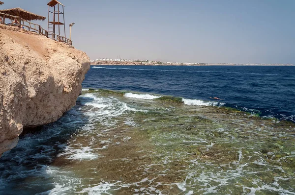 Férias no Egito. Férias de verão em Sharm El Sheikh. O mar vermelho egípcio — Fotografia de Stock