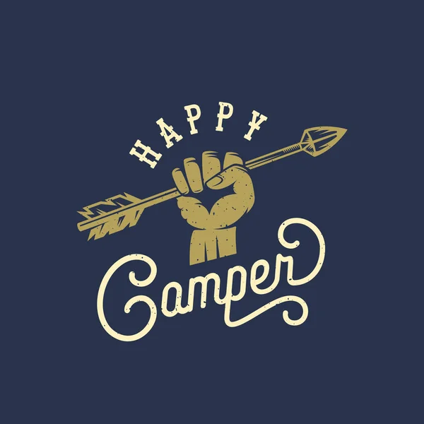 Happy Camper Résumé Signe vectoriel vintage, symbole ou modèle de logo. Flèche dans la silhouette de la main avec typographie rétro et textures shabby. Fond bleu foncé — Image vectorielle