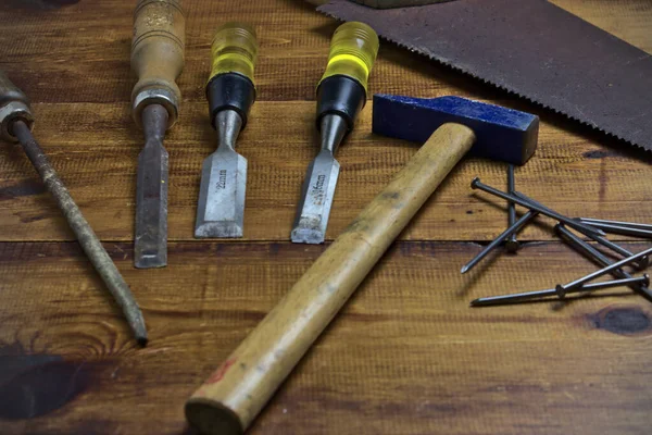 Ferramentas Carpinteiro Serra Manual Martelo Espigões Pregos Cinzéis Grosa — Fotografia de Stock