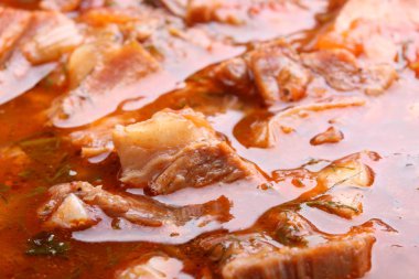 Sığır eti bir tencereye güveç. Ayrıntılar. Arka plan