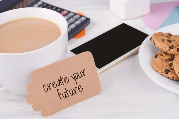 Papier Opmerking Met Tekst Maken Toekomst Kopje Koffie Koekjes Rekenmachine — Stockfoto