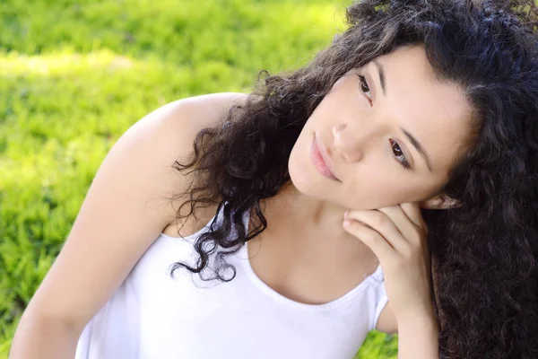 Portrait Beautiful Young Latin Woman Park — Stock Photo, Image