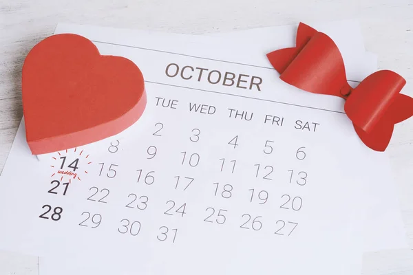 Calendrier Avec Boîte Cadeau Coeur Date Concept Amour — Photo