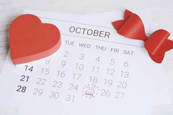 Календарь Подарочной Коробкой Сердца Дата Концепция Любви — стоковое фото