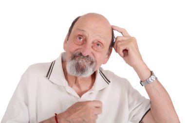 Yaşlı adam düşünme portresi. İzole beyaz arka plan