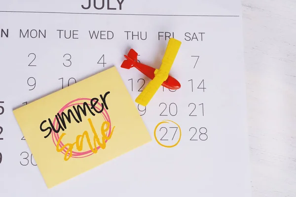 暑假日程表 用玩具飞机 度假理念 — 图库照片