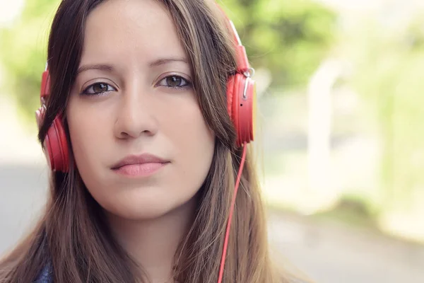 Young Beautiful Woman Listening Music Outdoors — Stock Photo, Image