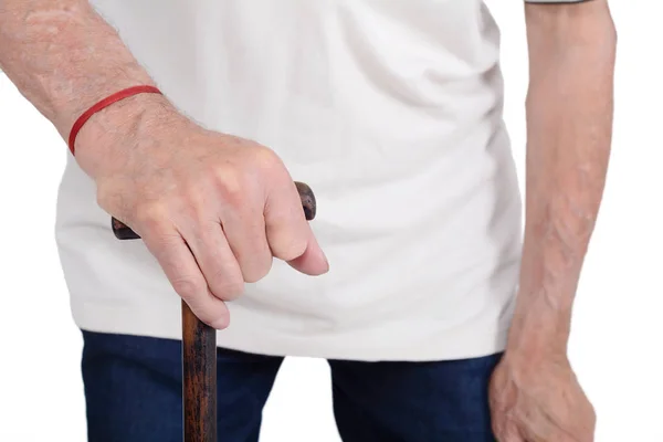 Close Van Hand Van Oude Man Met Wandelstok Geïsoleerde Witte — Stockfoto