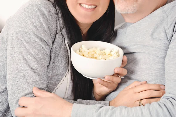 Middle Age Couple Hugging Eating Popcorn Relationship Concept — Stock Photo, Image