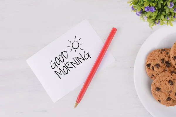 Tarjeta Papel Con Texto Buenos Días Con Bolígrafo Rojo Galletas — Foto de Stock