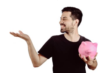 Kumbaralı genç adam.