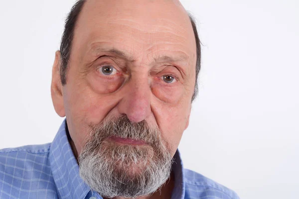 Portrait de heureux homme âgé souriant — Photo