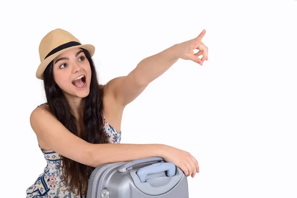 Kobieta młody turysta z walizką. — Zdjęcie stockowe