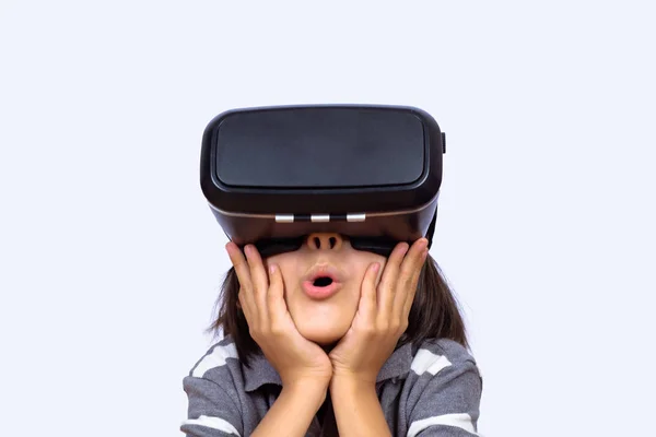 Kleine jongen spelen van videospellen met Vr. — Stockfoto