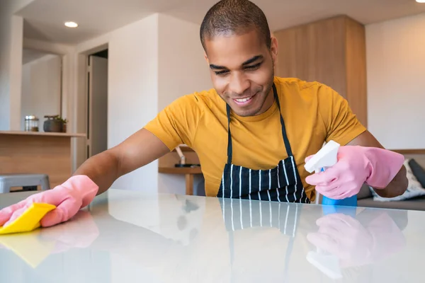 Close Young Latin Man Cleaning Stains Table Home Housekeeping Cleaning — Stock Photo, Image