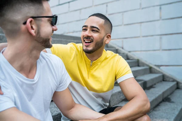 Porträt Eines Glücklichen Homosexuellen Paares Das Zeit Miteinander Verbringt Während — Stockfoto