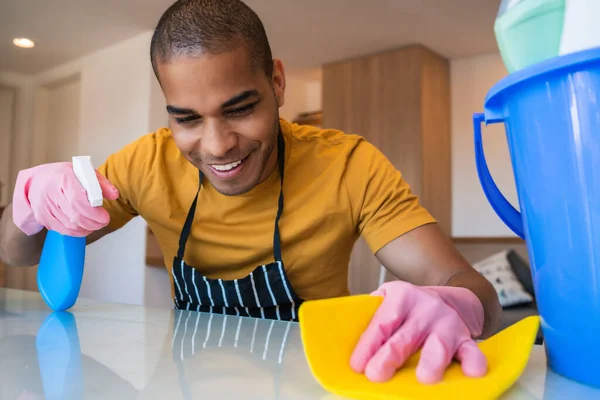 Close Young Latin Man Cleaning Stains Table Home Housekeeping Cleaning — Stock Photo, Image