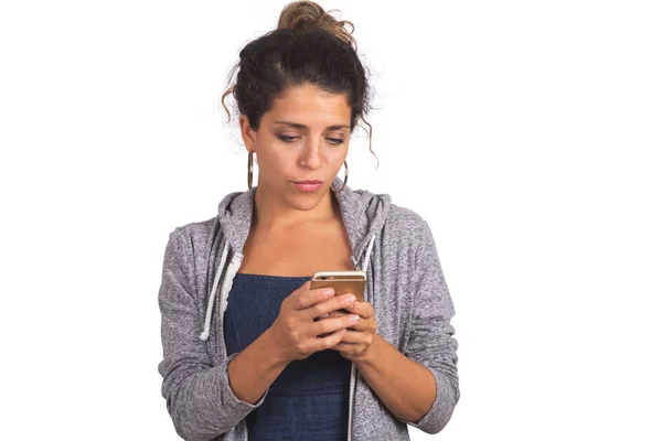 Retrato Una Joven Hermosa Mujer Usando Teléfono Móvil Estudio Fondo —  Fotos de Stock