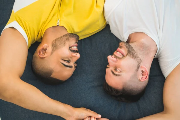 Porträt Eines Glücklichen Homosexuellen Paares Das Zeit Verbringt Und Sich — Stockfoto