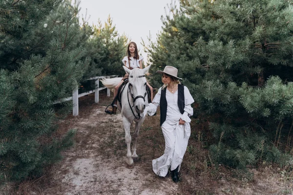 Daughter Riding Horse Mother Walking Together Full Length Shot — Stock Photo, Image