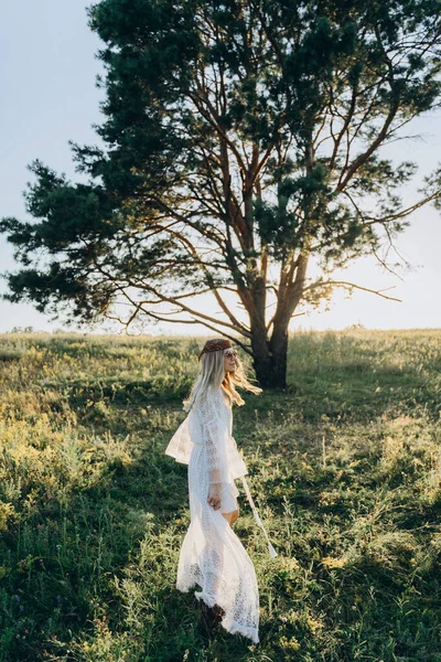 Adult Attractive Woman Long White Dress Walking Field — Stock Photo, Image