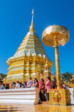 Wat Phra Bu DOI Suthep, Chiang Mai, Tayland altın görkemi.