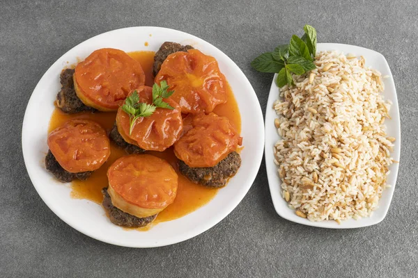 Kefta Com Tomate Arroz Kebab Com Arroz Tomate — Fotografia de Stock