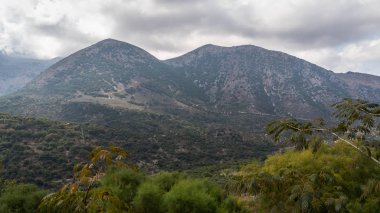 Kuzey Doğu Girit'te dağlarının görünümü