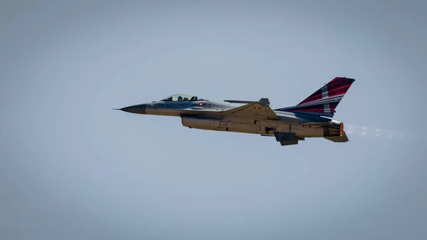 F16 vadászgép — Stock Fotó