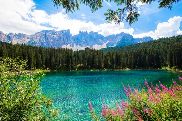 Vacker Utsikt Över Karersee Italienska Lago Carezza Sjö Dolomiterna Södra — Stockfoto