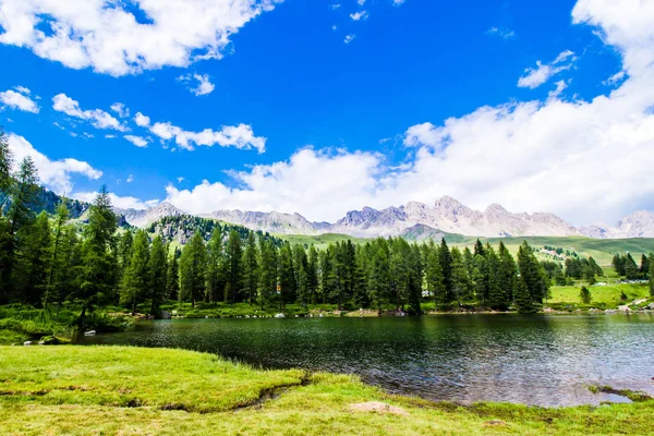 San Pellegrino See San Pellegrino Pass Ein Hochgebirgspass Den Italienischen — Stockfoto