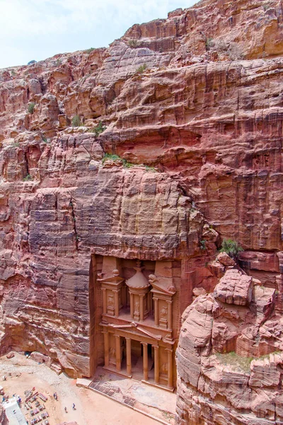 Vista Aérea Del Monasterio Edificio Tallado Roca Antigua Petra Jordania — Foto de Stock