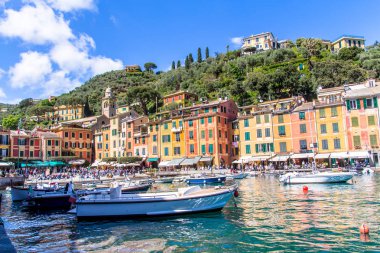 Portofino, İtalyan ünlü tatil beldesi.
