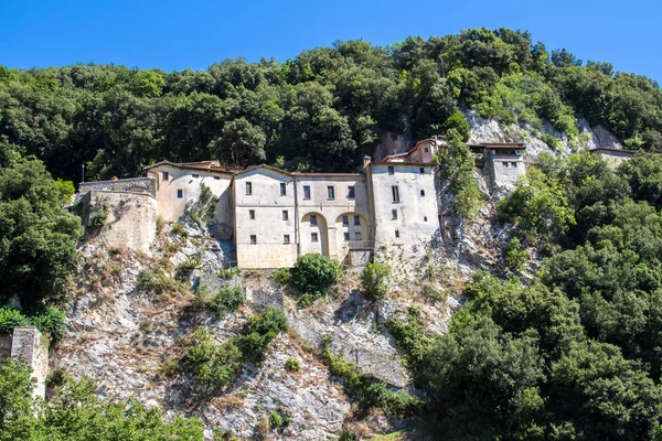 De Hermitage van Greccio Sanctuary in Italië — Stockfoto