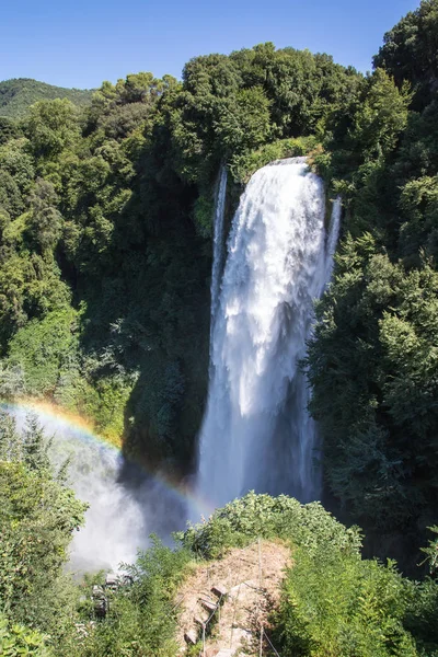 Cascata delle Marmore'un en iyi görünümü, İtalya
