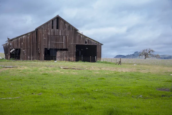 Kaliforniya'da bir kırsal ahır