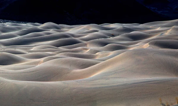Οι αμμόλοφους Εύρηκα της κοιλάδας του θανάτου — Φωτογραφία Αρχείου