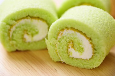 Ahşap pandan rulo pasta yakın