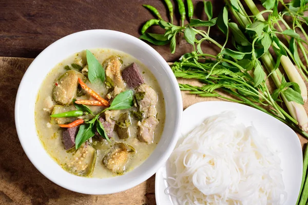 Pollo al curry verde, comida tailandesa — Foto de Stock