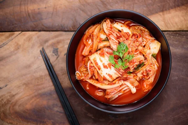 Kimchi Hlávkové zelí v misce, korejská strava, nejlepší výhled — Stock fotografie