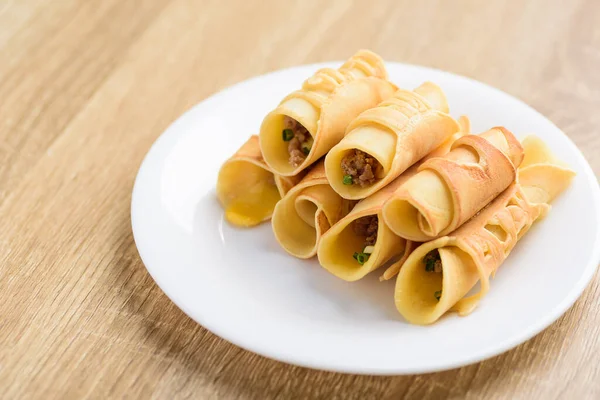 Dessert Tailandese Khanom Tokyo Rotolo Pancake Farcito Con Carne Maiale — Foto Stock