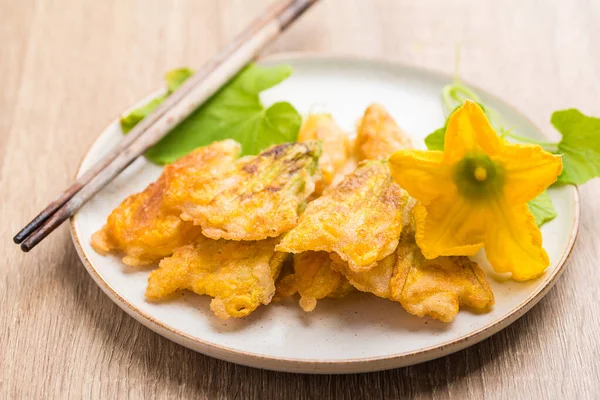 Crunchy Fried Pumpkin Flowers Plate Chopsticks Eating Edible Flowers Vegan — Stock Photo, Image