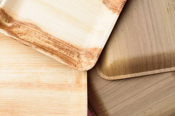 Betel palmiye yaprağı plakası (biyolojik çözünebilir plaka, gübrelenebilir plaka veya çevre dostu tek kullanımlık plaka))