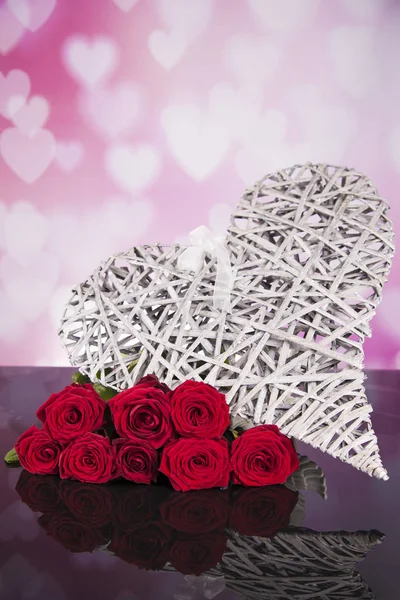 Red Roses Gray Wicker Hearts Valentine Day — Stock Photo, Image